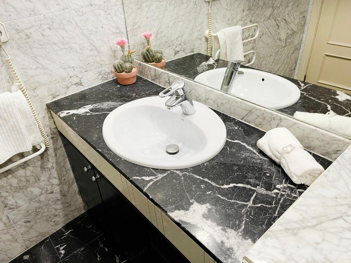 Encantador Apartamento De 125 M2 En Pleno Centro -Prime Video Zaragoza Luaran gambar